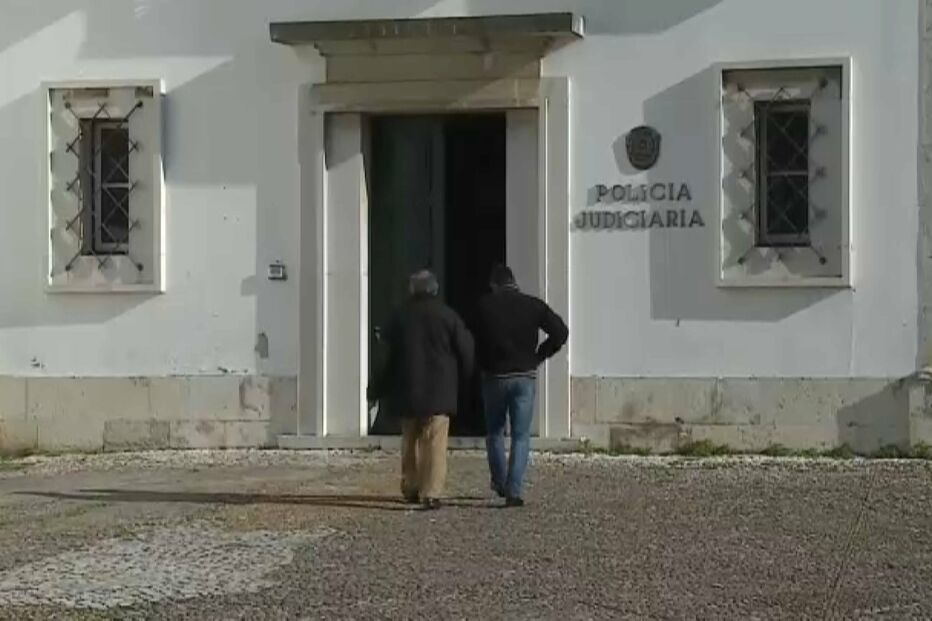 Homem tenta matar amigo de vítima de roubo em Setúbal