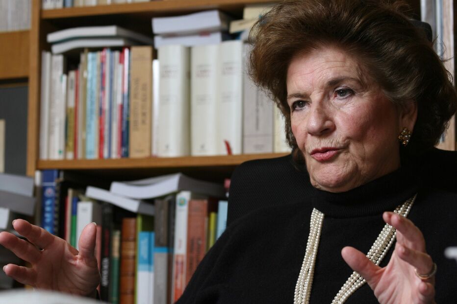 Maria de Jesus Brito Lamas Moreira Serra Lopes