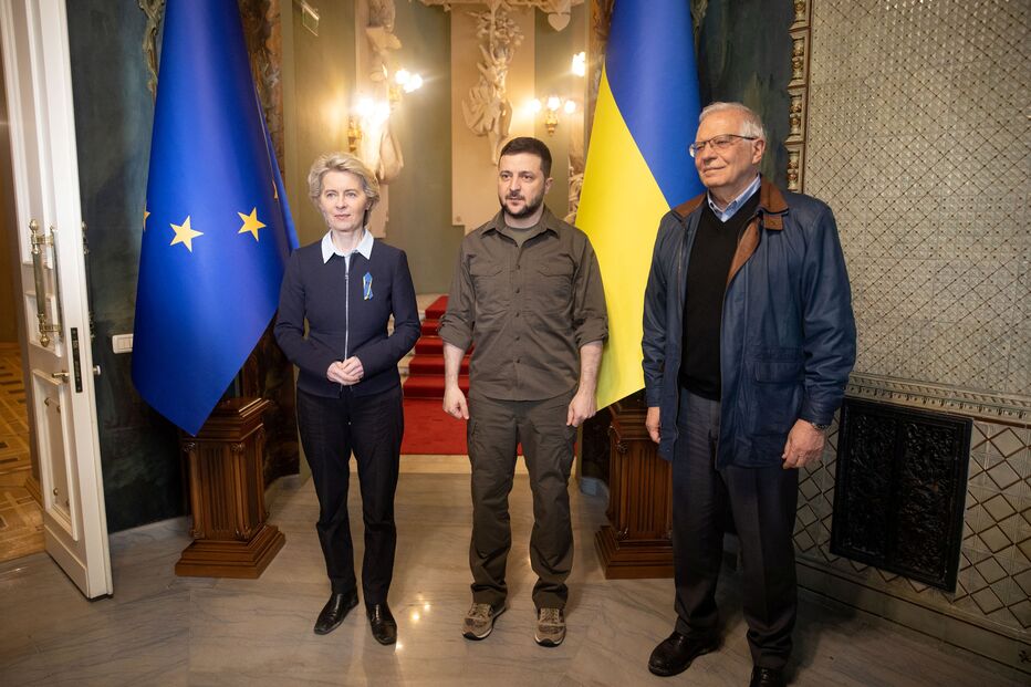 Zelensky com Ursula Von der Leyen	