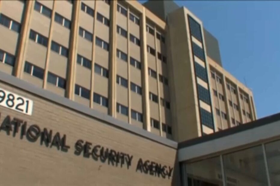 Pirata informático português caçado em Inglaterra vicia eleições nos EUA