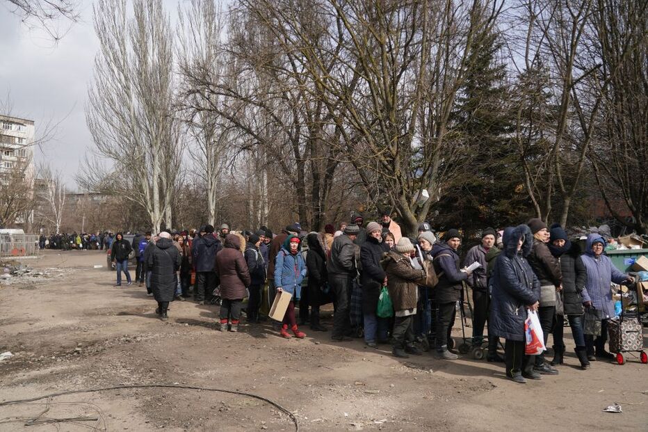 Evacuação em Mariupol