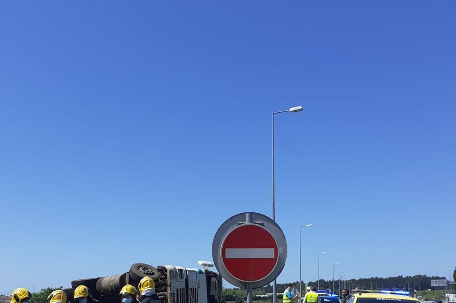 2022-04-18_13_55_16 acidente a41.jpg