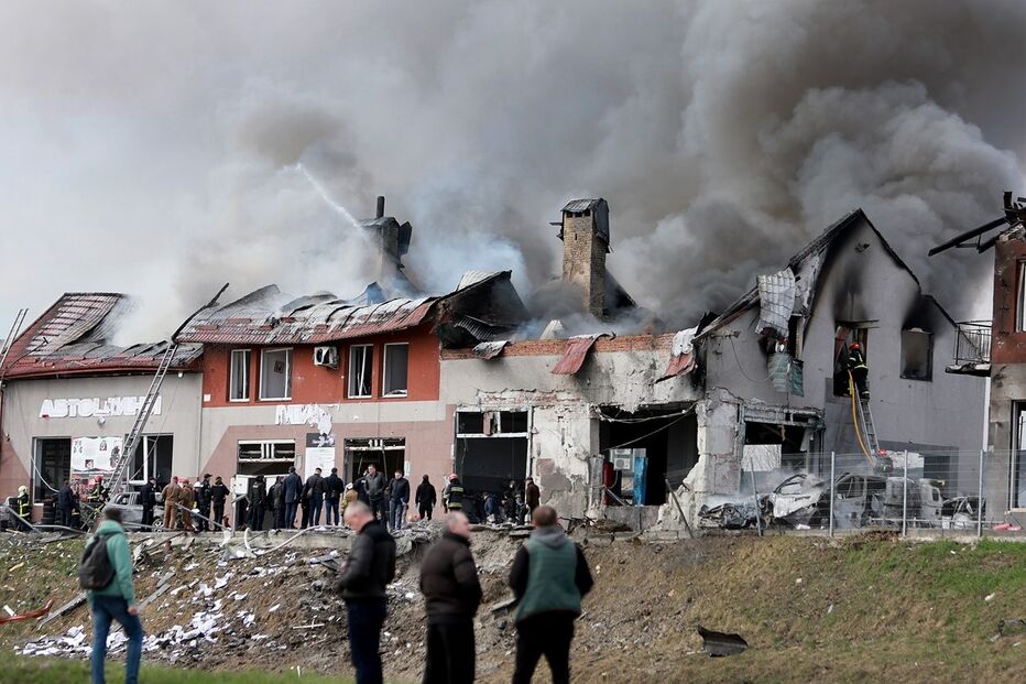 mísseus russos, oficina, lviv, guerra na ucrânia