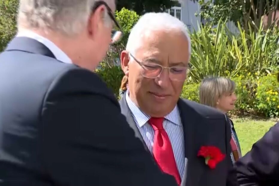 António Costa, primeiro-ministro, máscara, covid, 25 de abril