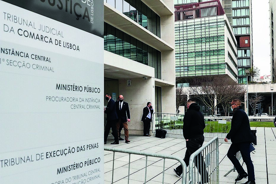 Ministério Público deixou cair alguns crimes graves  