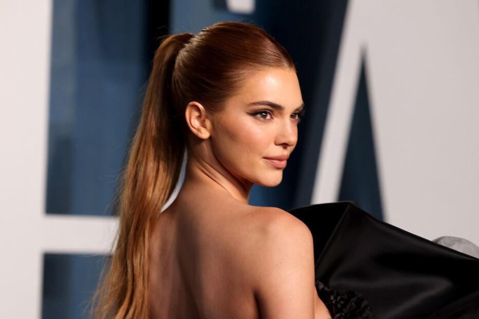 2022-04-29_18_56_46 Kendall-jenner-cabelo-cobre-tendencia.jpg