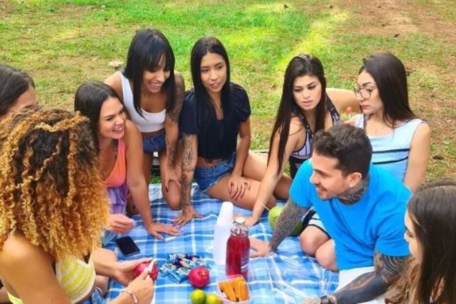 Arturo Medeiros, mulheres, poliamor