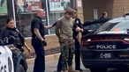 O plano de ataque e o fascínio por assassinos: O perfil do jovem suspeito de atirar a matar num supermercado nos EUA