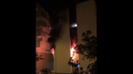 Incêndio consome andar de prédio no Funchal. Veja as imagens