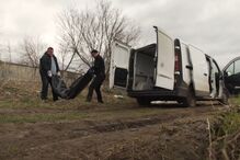 Documentário tem imagens nunca vistas na TV portuguesa que mostram execuções à queima-roupa  e relatos impressionantes de quem perdeu tudo