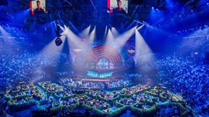 Festival da Eurovisão envolvido em escândalo depois de assistentes serem "apalpadas"