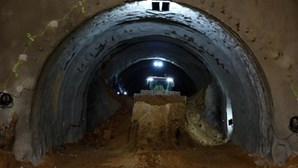 Metro do Porto assinala “momento histórico” ao ‘furar’ primeiro túnel em 10 anos
