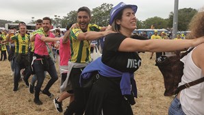 Festa do futebol invadiu o Jamor: Milhares de adeptos do FC Porto e Tondela em união