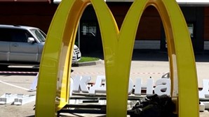 Logótipo da McDonald's retirado de restaurante em Moscovo