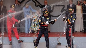 GP do Mónaco de Fórmula 1 começa caótico e acaba em polémica