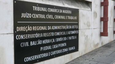 Ex-futebolista condenado a 8 anos de prisão por transportar droga para a Madeira