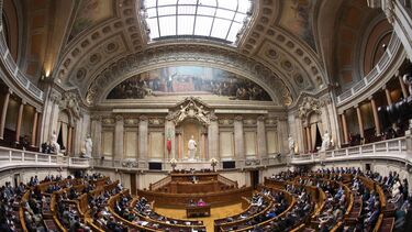 Parlamento aprova alterações à lei da nacionalidade