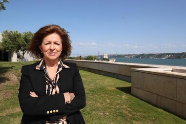 Leonor Beleza na delegação do PSD no encerramento da reunião magna do PS em Viseu