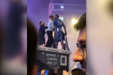 Filho de 'Macaco' espanca adepto portista durante festa do título