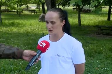 "Nunca ensinei isso à minha filha": O relato da mãe de uma das sequestradoras no caso do jovem preso na bagageira