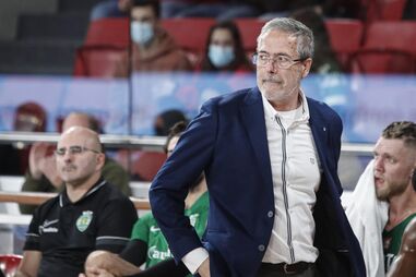 Treinador Luís Magalhães