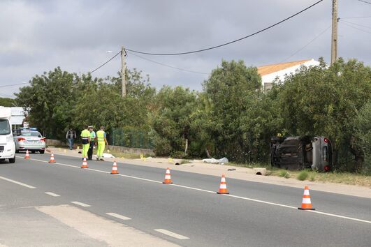 Duas mulheres morrem atropeladas por carro na EN125 em Quarteira