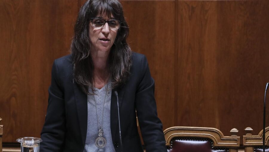 Helena Carreiras, ministra da Defesa