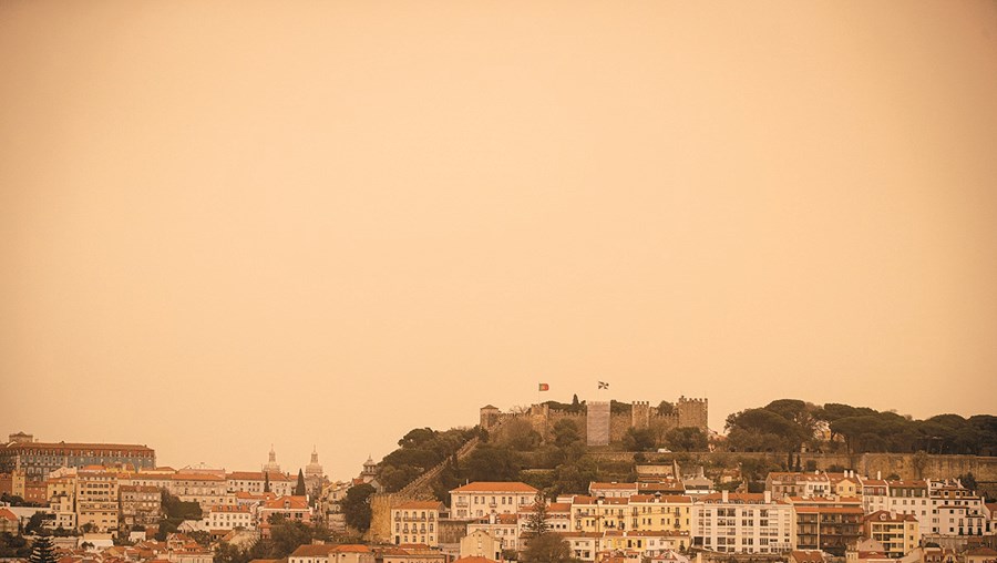 Portugal poderá voltar a enfrentar uma vaga de poeiras do Norte de África entre sexta-feira e sábado