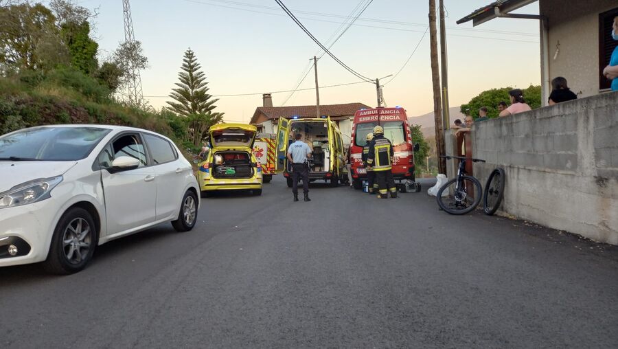 Motociclista gravemente ferido após colisão com um carro em Arouca