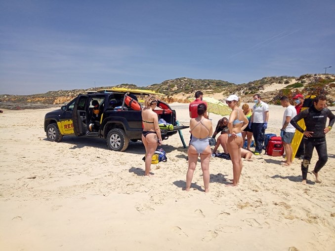 Homem foi salvo esta tarde na praia da Vieirinha em Sines