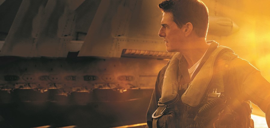 Tom Cruise retoma a figura do piloto Pete ‘Maverick’ Mitchell, 36 anos após obra original