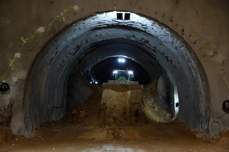 Túnel de 160 metros faz parte da extensão da linha Amarela