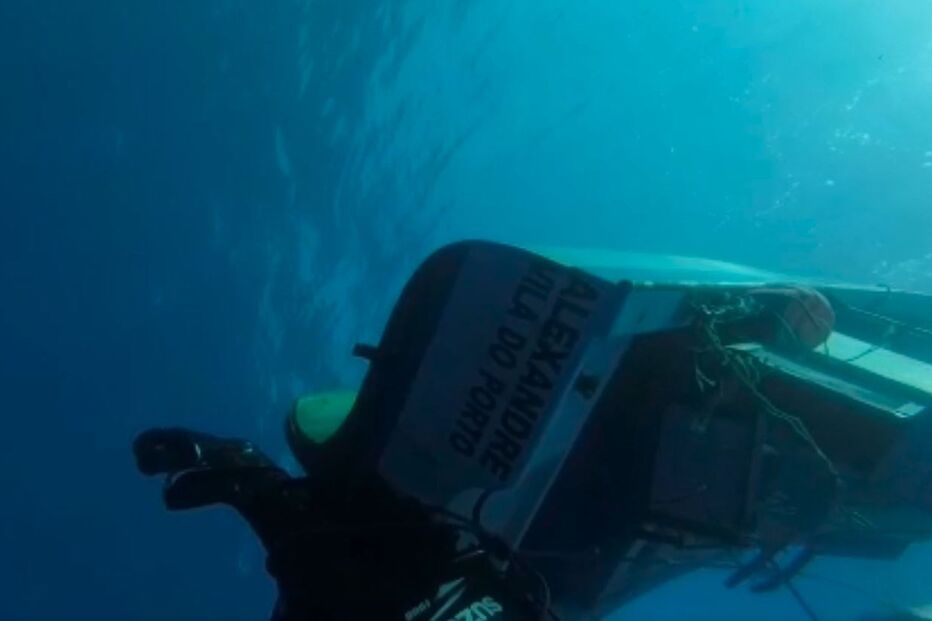 Imagens subaquáticas da Marinha mostram embarcação que naufragou nos Açores
