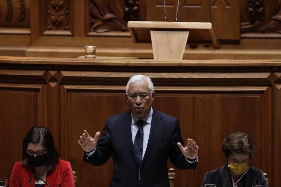 António Costa já tinha anunciado que o seu novo Governo seria mais pequeno do que o anterior. Tal traduziu-se em menos dois gabinetes de ministro e 12 gabinetes de secretário de Estado