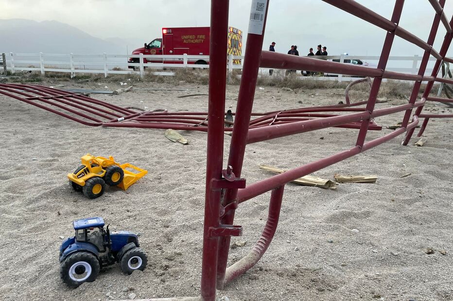 Duas crianças mortas após atropelamento enquanto brincavam em estábulo