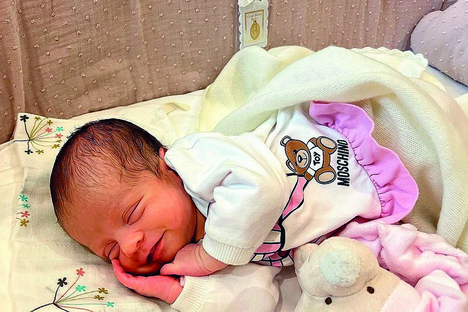 Georgina Rodríguez anuncia nome da filha