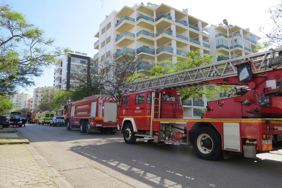 vítima, prédio, portimão