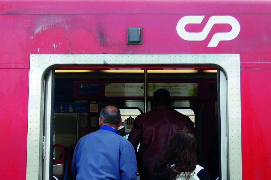 cp, comboio, pessoas