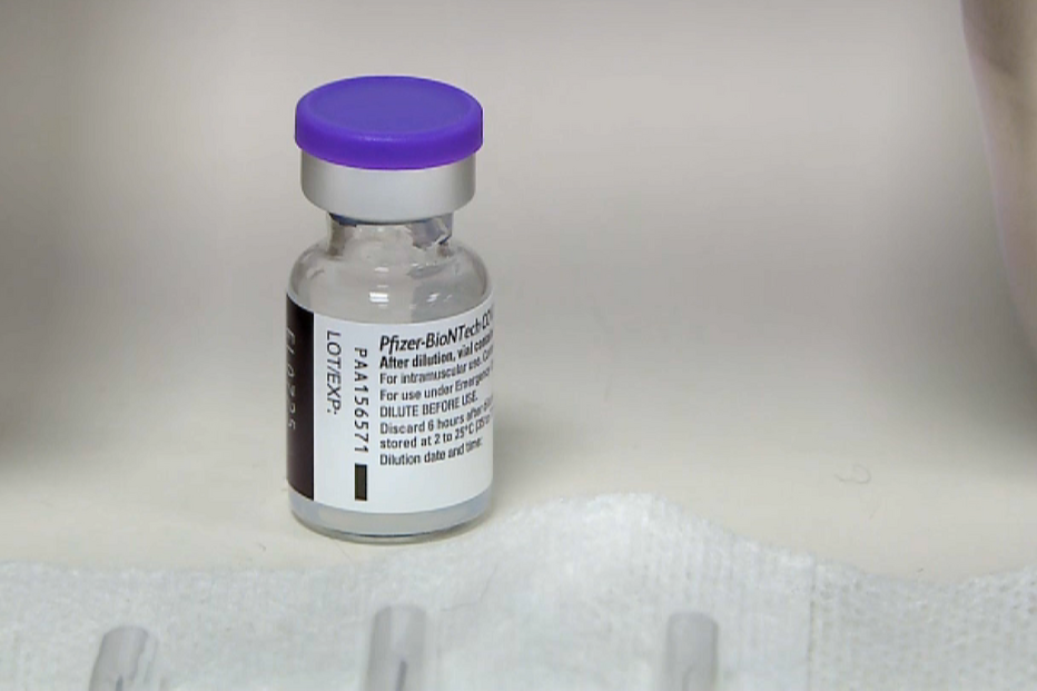 Residentes em lares e idosos com novo reforço da vacina contra a Covid-19