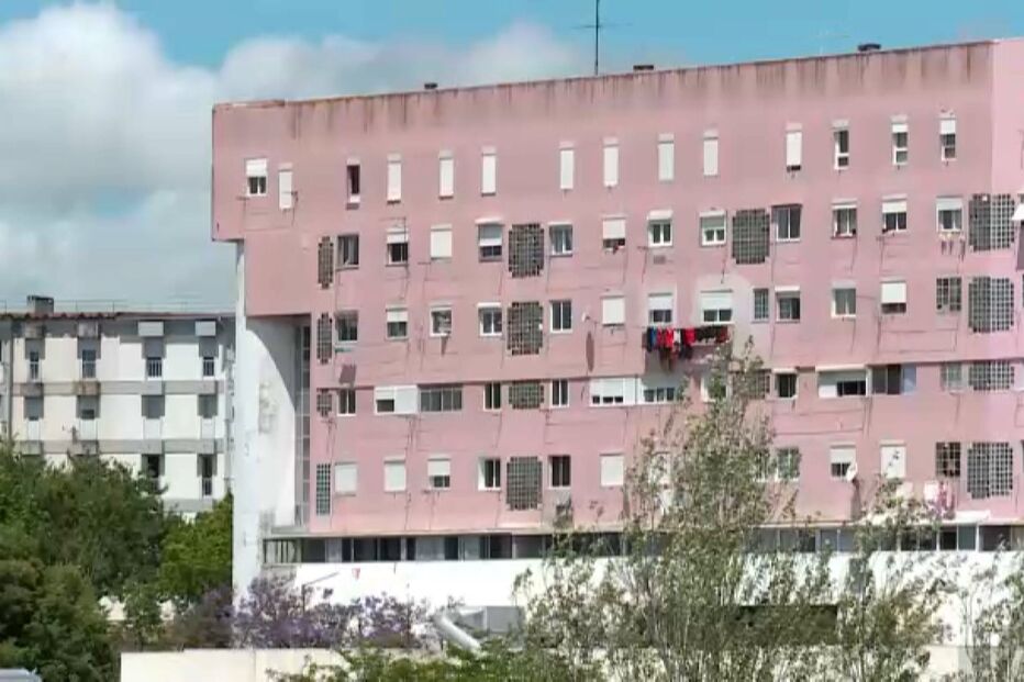 Ama agride crianças com bastão em creche ilegal em Lisboa