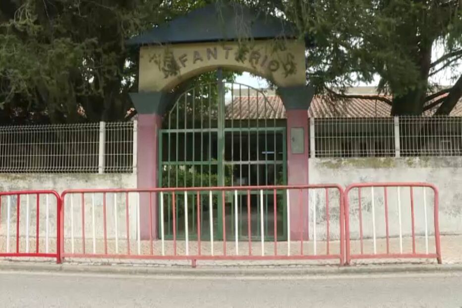 Ama usou spray ambientador nas fraldas de bebés