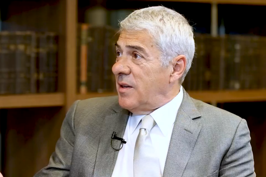 Entrevista de José Sócrates no Brasil