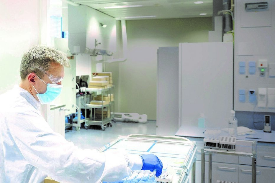 médico, enfermeiro, vírus