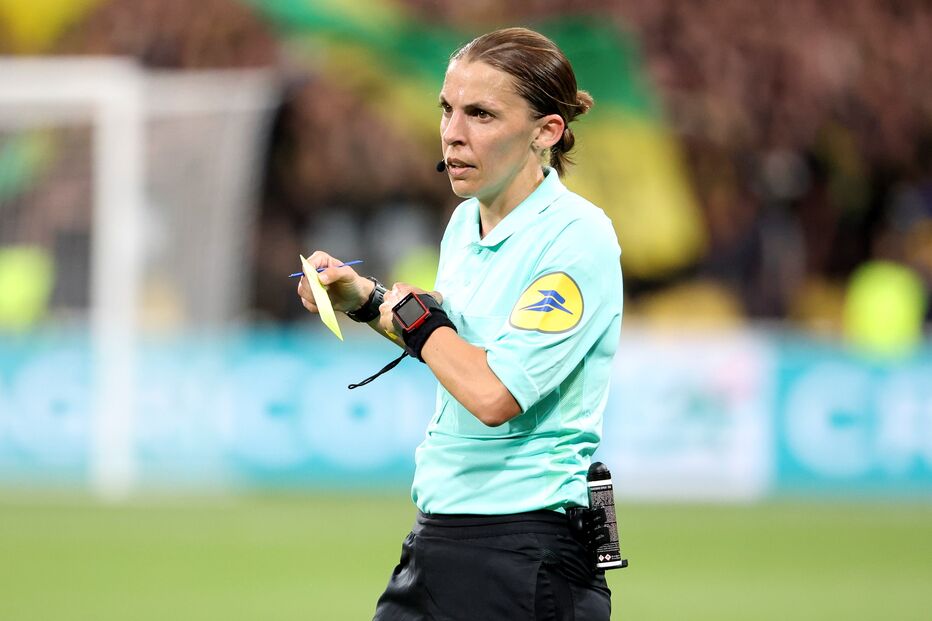  Stéphanie Frappart, futebol, árbitra