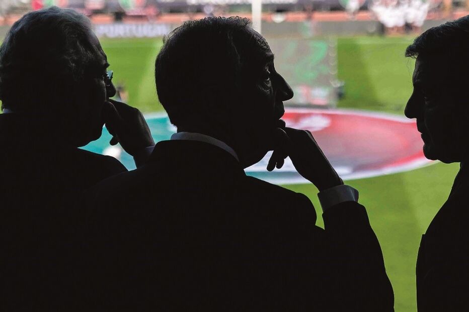 António Costa com o Presidente da República, Marcelo Rebelo de Sousa, e Fernando Gomes (presidente da FPF) na final da Taça de Portugal em 2018 
