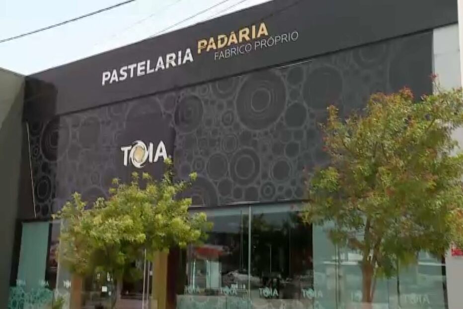 Ladrões assaltam padaria em Cascais e roubam 400 euros