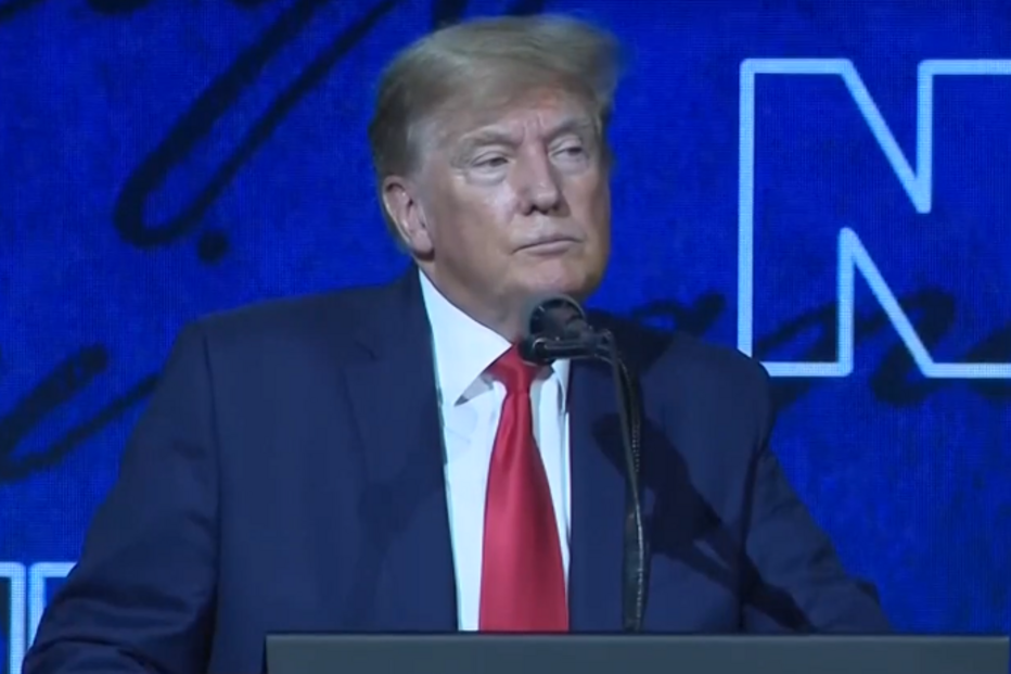 2022-05-27_23_08_30 Trump.png