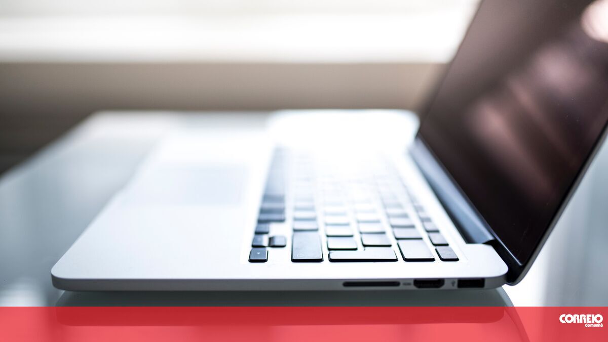 Over one million euros in unused student laptop connection services