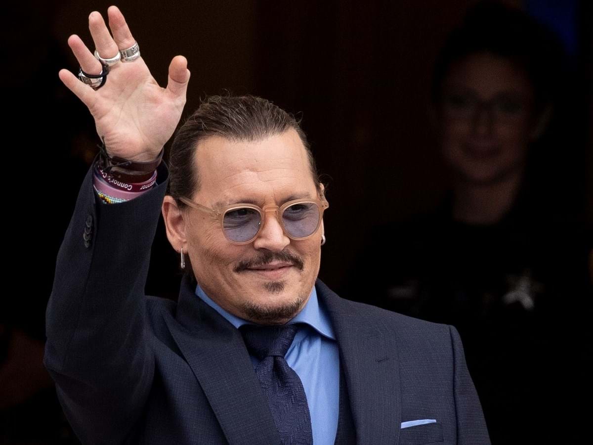 Advogada de Johnny Depp explica por que ele não olha para Amber Heard no  tribunal