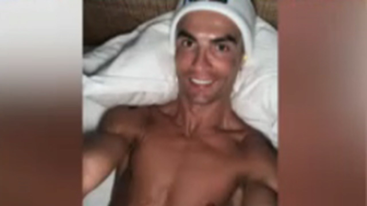 Cristiano Ronaldo coloca botox nas partes íntimas, diz imprensa